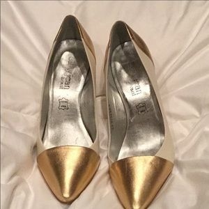 Creamy and gold pumps!